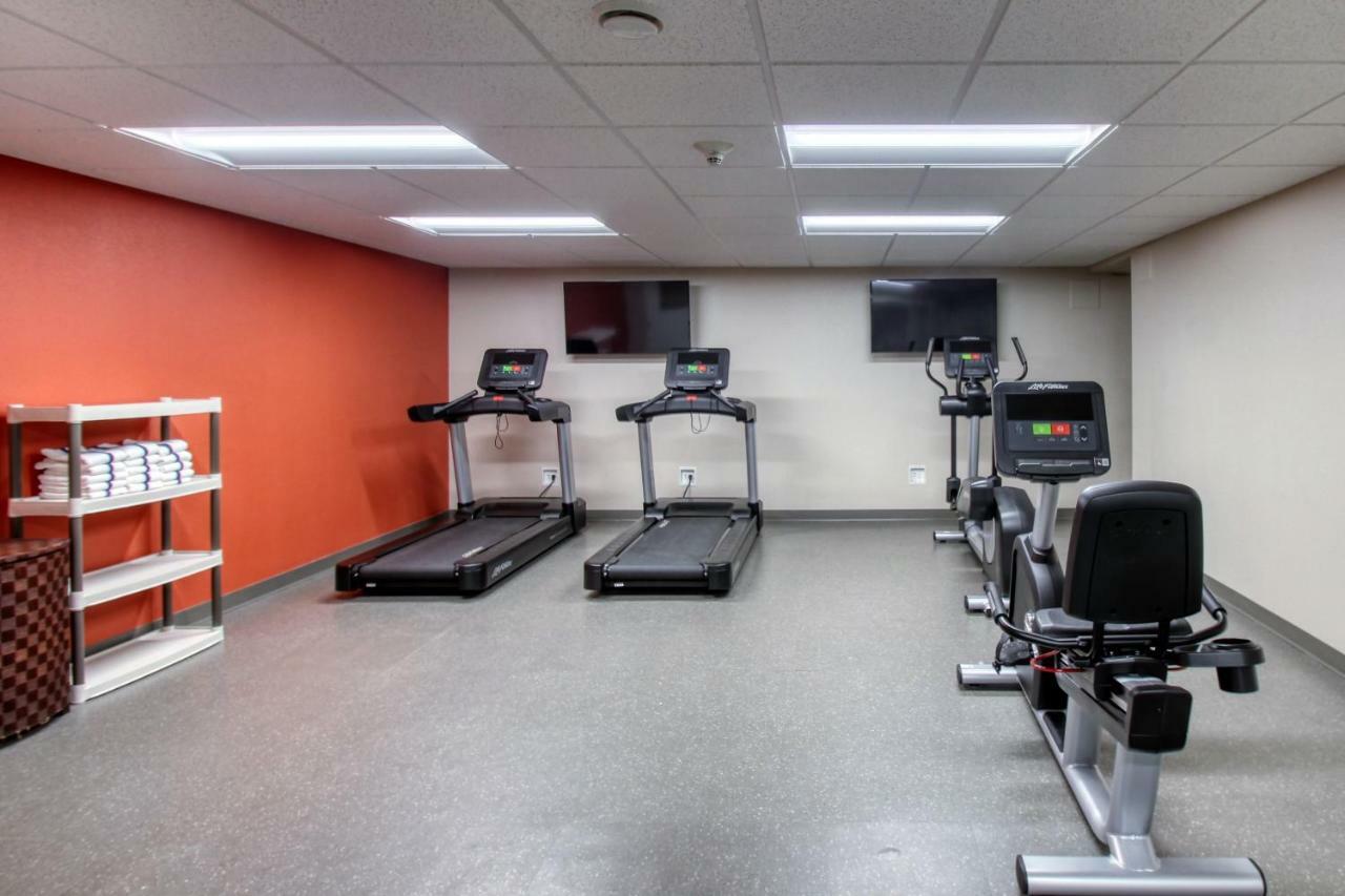 Radisson Hotel And Conference Center フォンデュラク エクステリア 写真